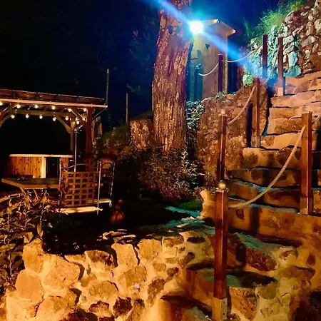 Domaine L'esquirou - L'insolite Tamia *