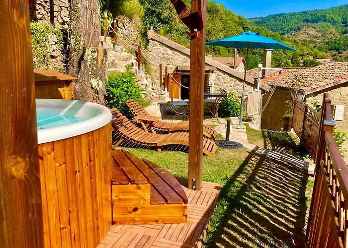 Domaine L'esquirou - L'insolite Tamia *
